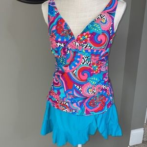 Catalina Brand Tankini Size 8/10 Swimsuit. Beautiful colors!